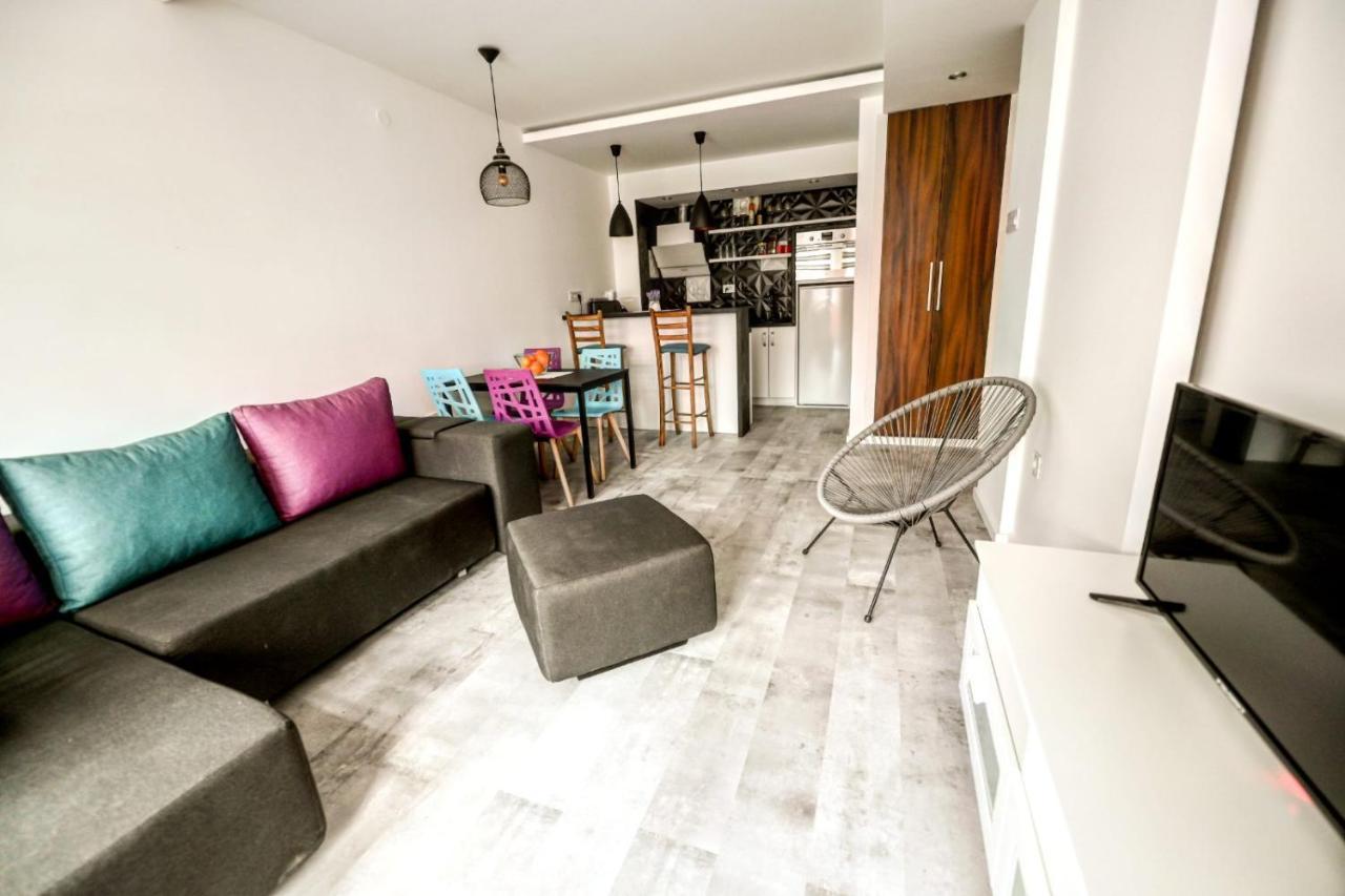 Chill Out Apartment Нови-Сад Экстерьер фото